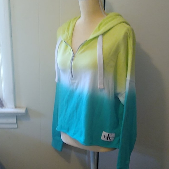 Calvin Klein Jeans Tops - Calvin Klein Crop Top Tie Dye Hoodie